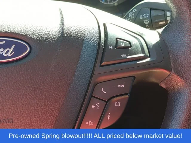 Used 2020 Black Ford SE image 27