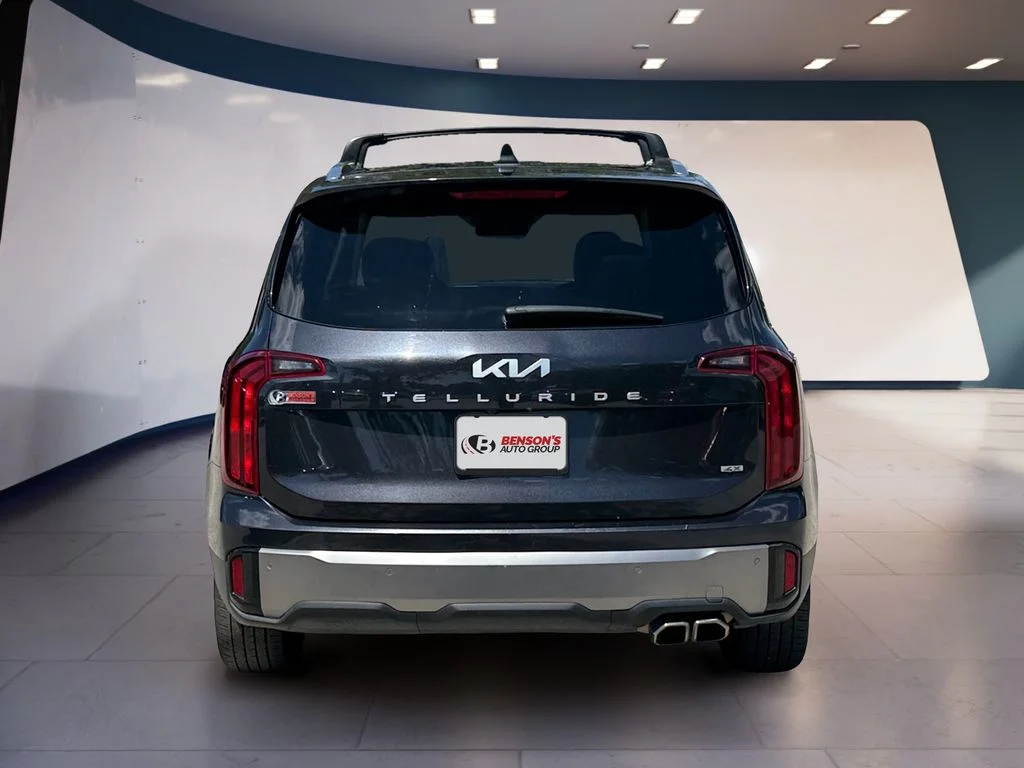 Used 2025 Gray Kia S image 4