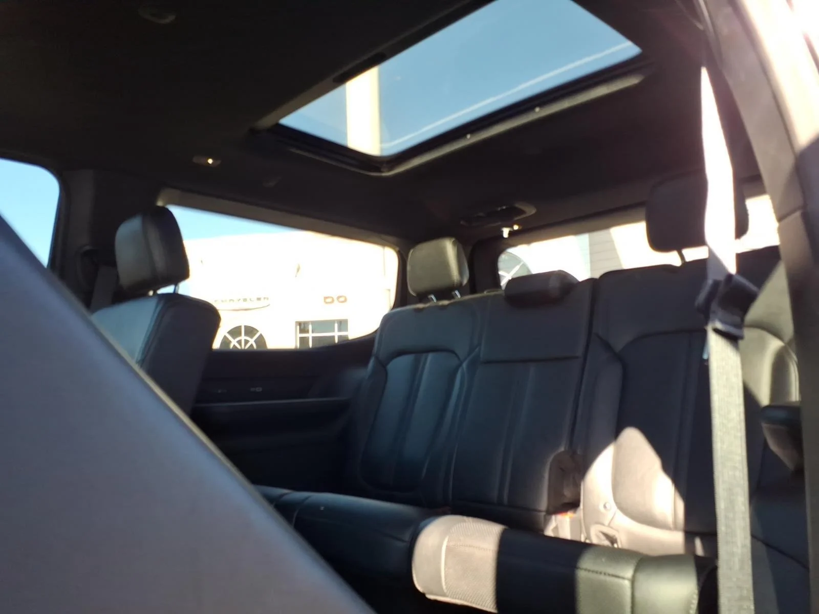 Used 2023  JEEP SERIESII image 22