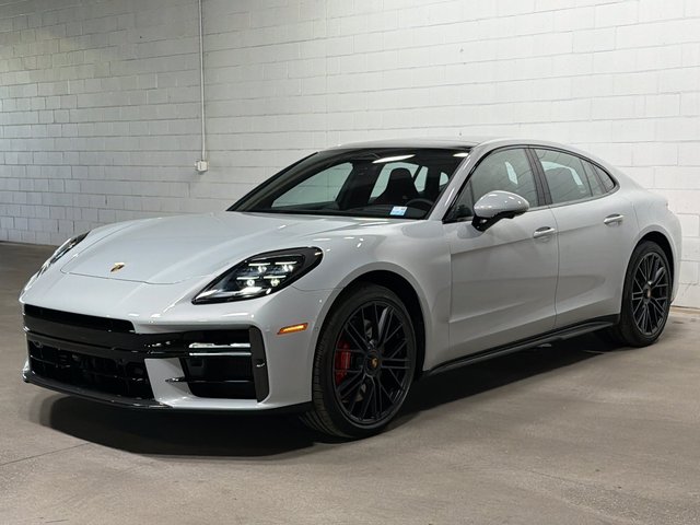 2026 Porsche Panamera GTS