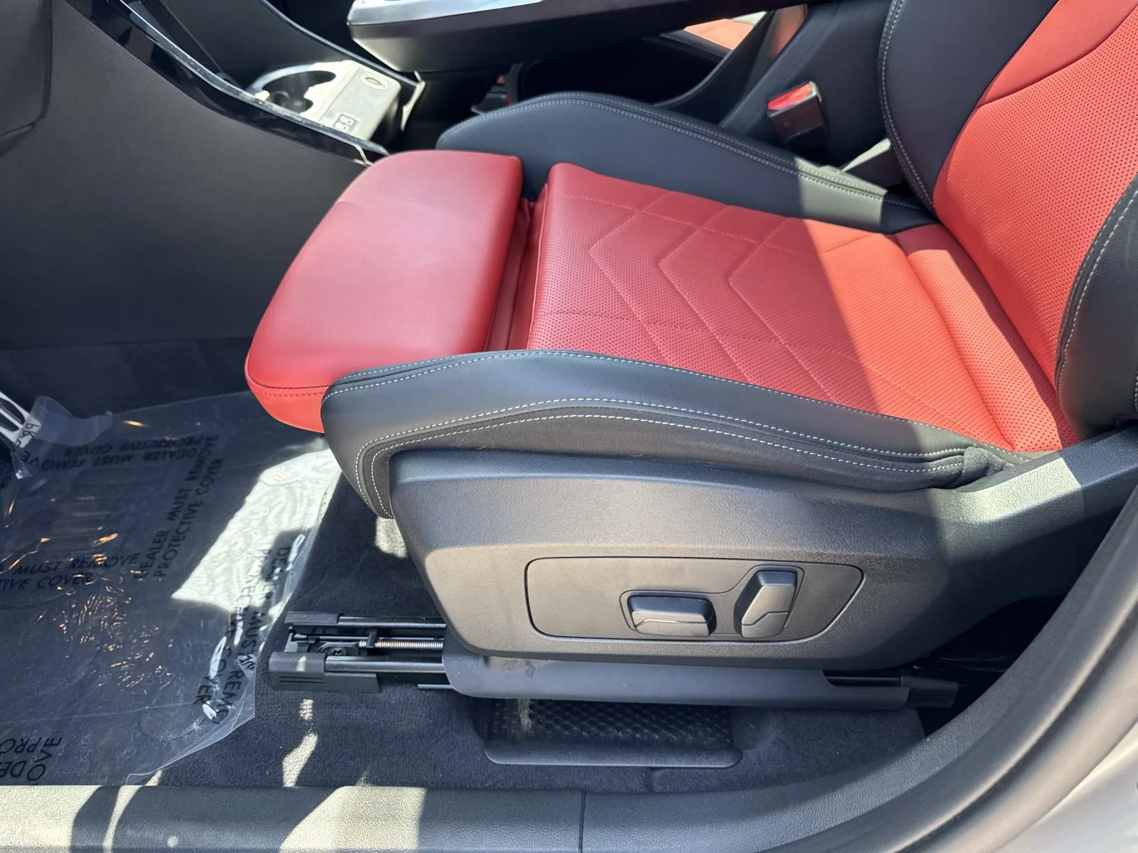 Used 2025 Space Silver Metallic BMW M35i Sports Activity Vehicle image 16