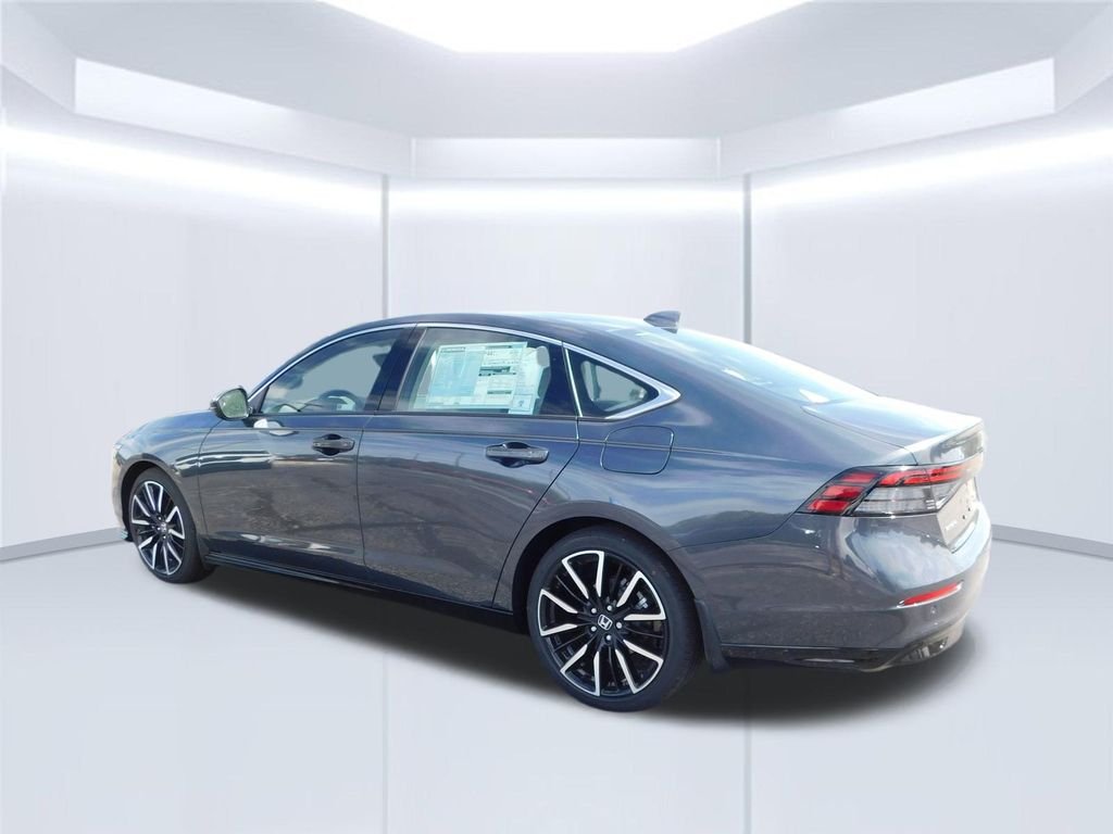 New 2026 Meteorite Gray Metallic Honda Touring image 5
