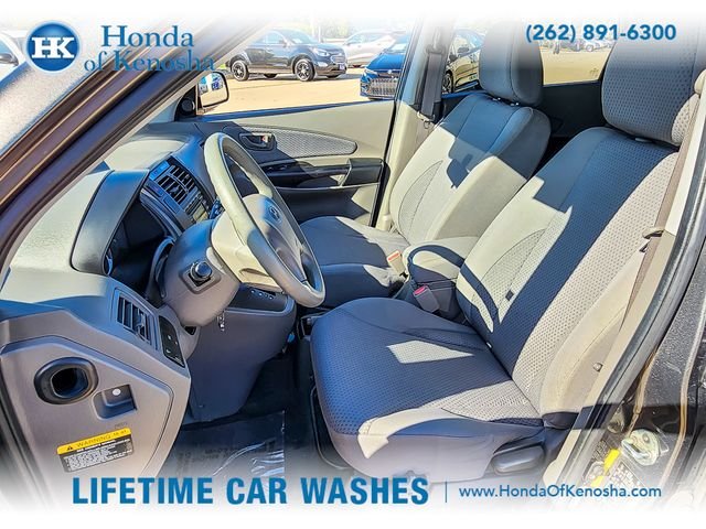 Used 2009 Dark Titanium Hyundai GLS image 9