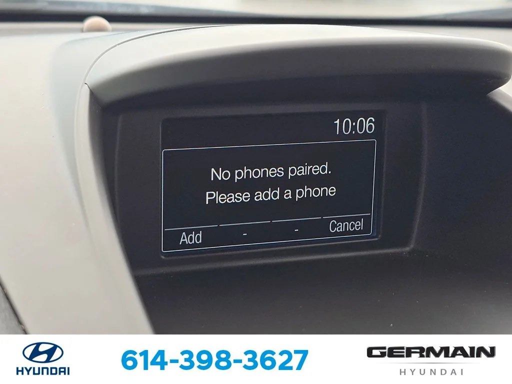 Used 2019 Gray Ford SE image 28