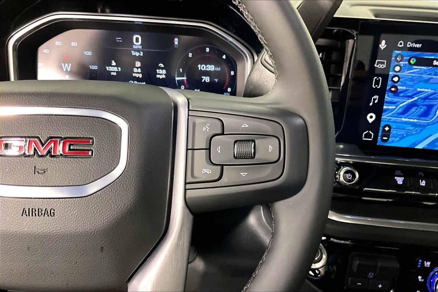 Certified Used 2025 Sterling Metallic GMC SLT image 22