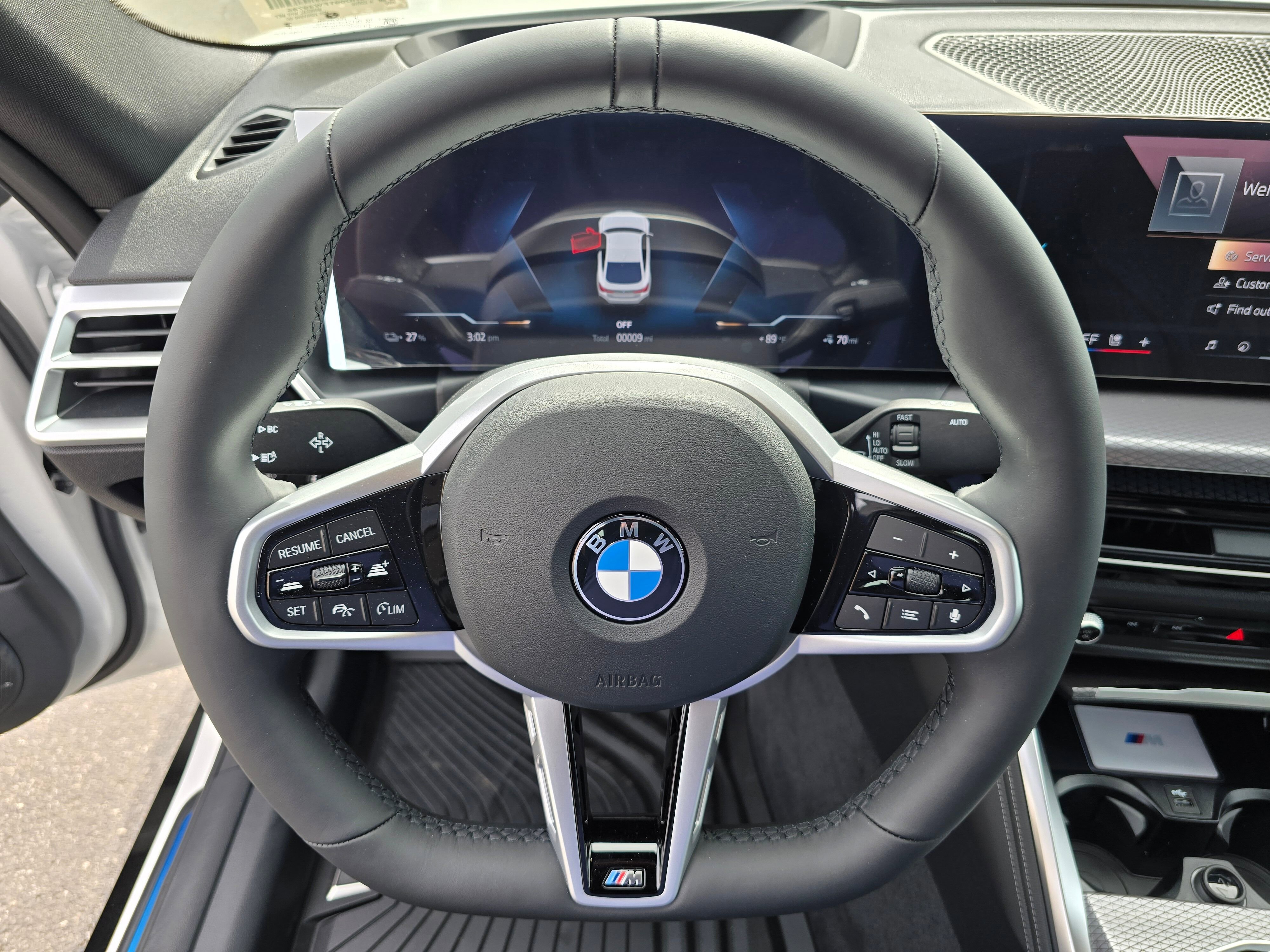 New 2026 Mineral White Metallic BMW xDrive40 image 49