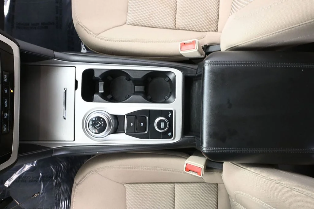Used 2022 Silver Ford Base image 33