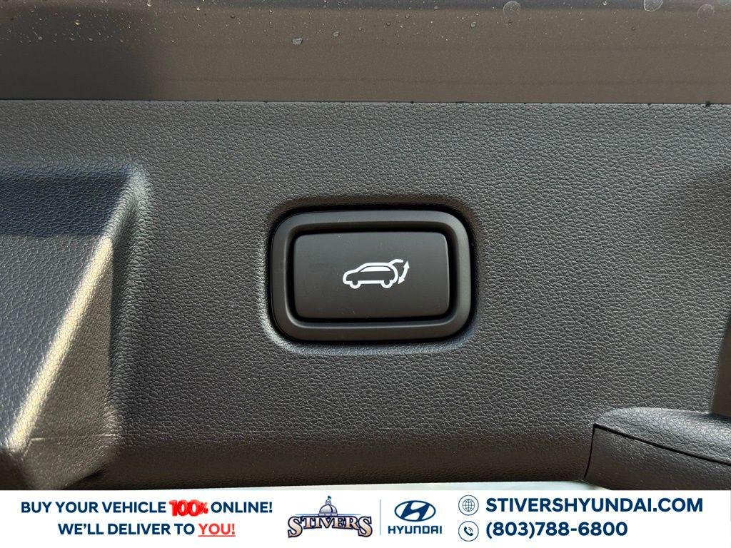 New 2026 Gray Hyundai SEL FWD image 17