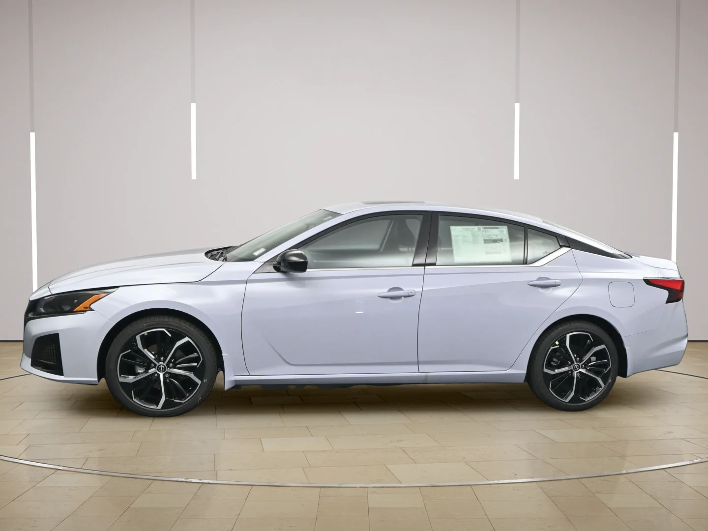 Certified Used 2025 Gray Sky Pearl Nissan SR image 4