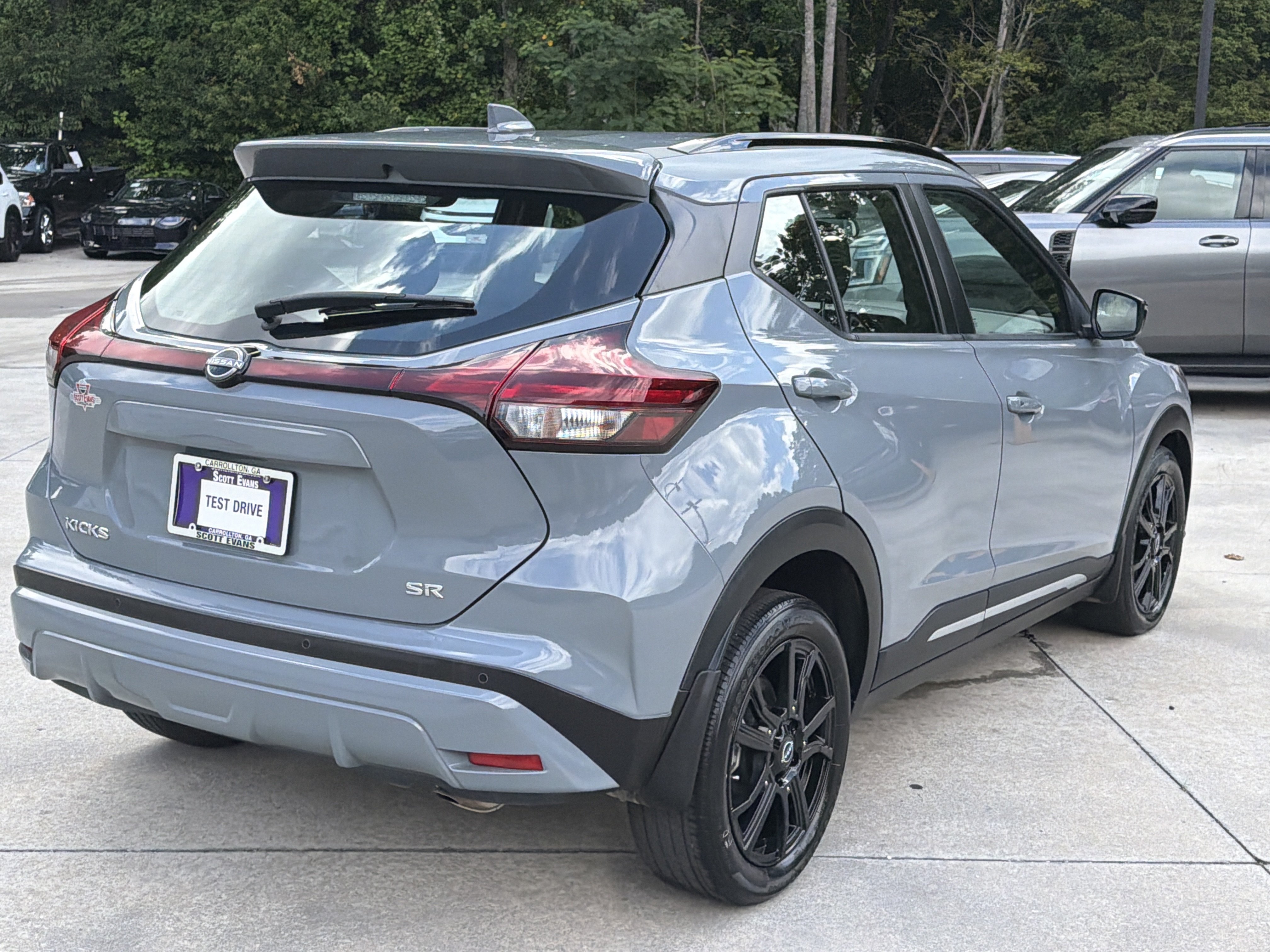 Used 2024 Boulder Gray Pearl Nissan SR image 8
