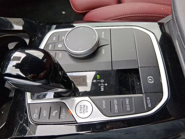 Used 2024 White BMW sDrive30i image 12