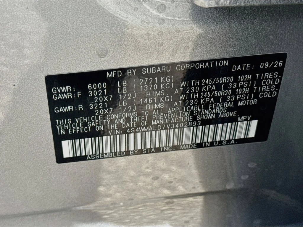New 2027 Silver Subaru Onyx Edition Touring image 43