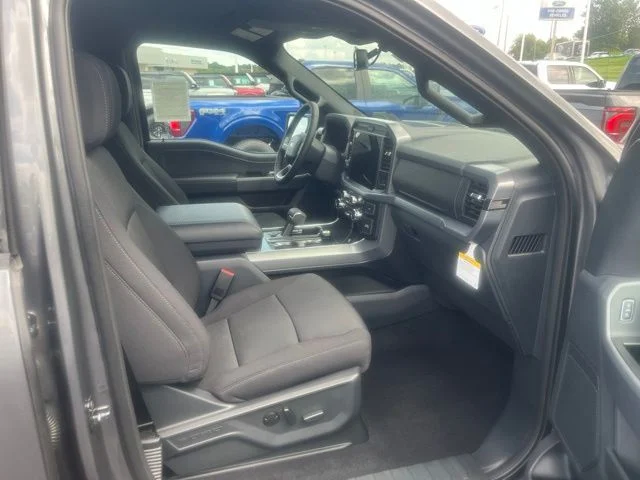 New 2026 Carbonized Gray Metallic Ford XLT image 18