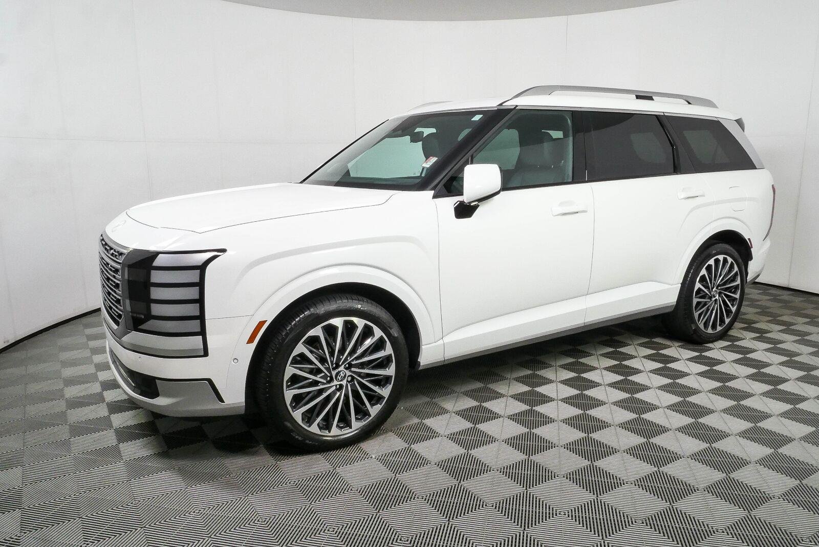 Certified Used 2026 Creamy White Pearl Hyundai Calligraphy image 4