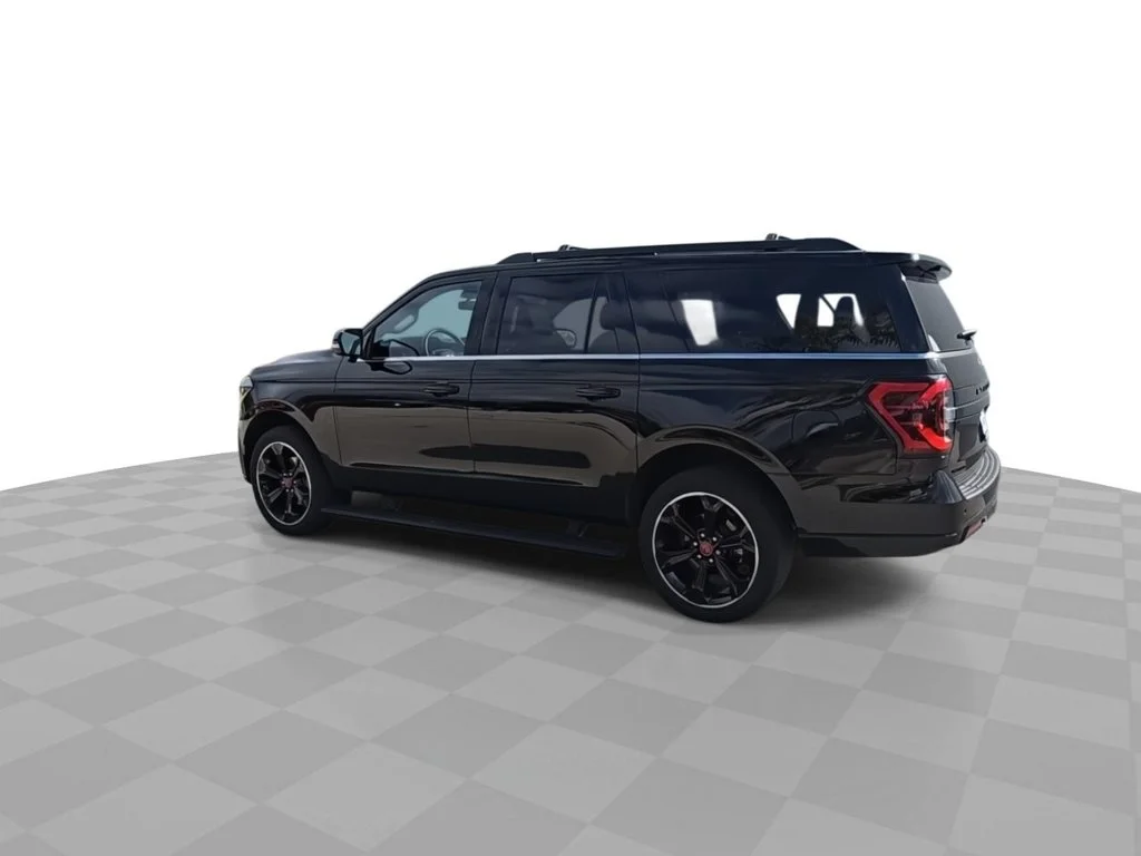 Used 2023 Black Ford Limited image 6