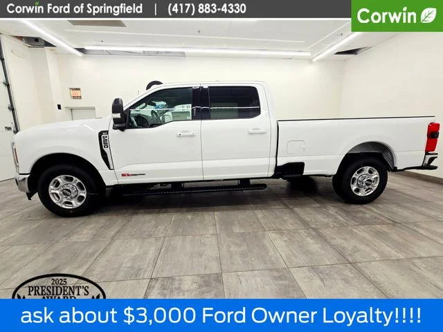 New 2026 Oxford White Ford F-250® XLT image 2