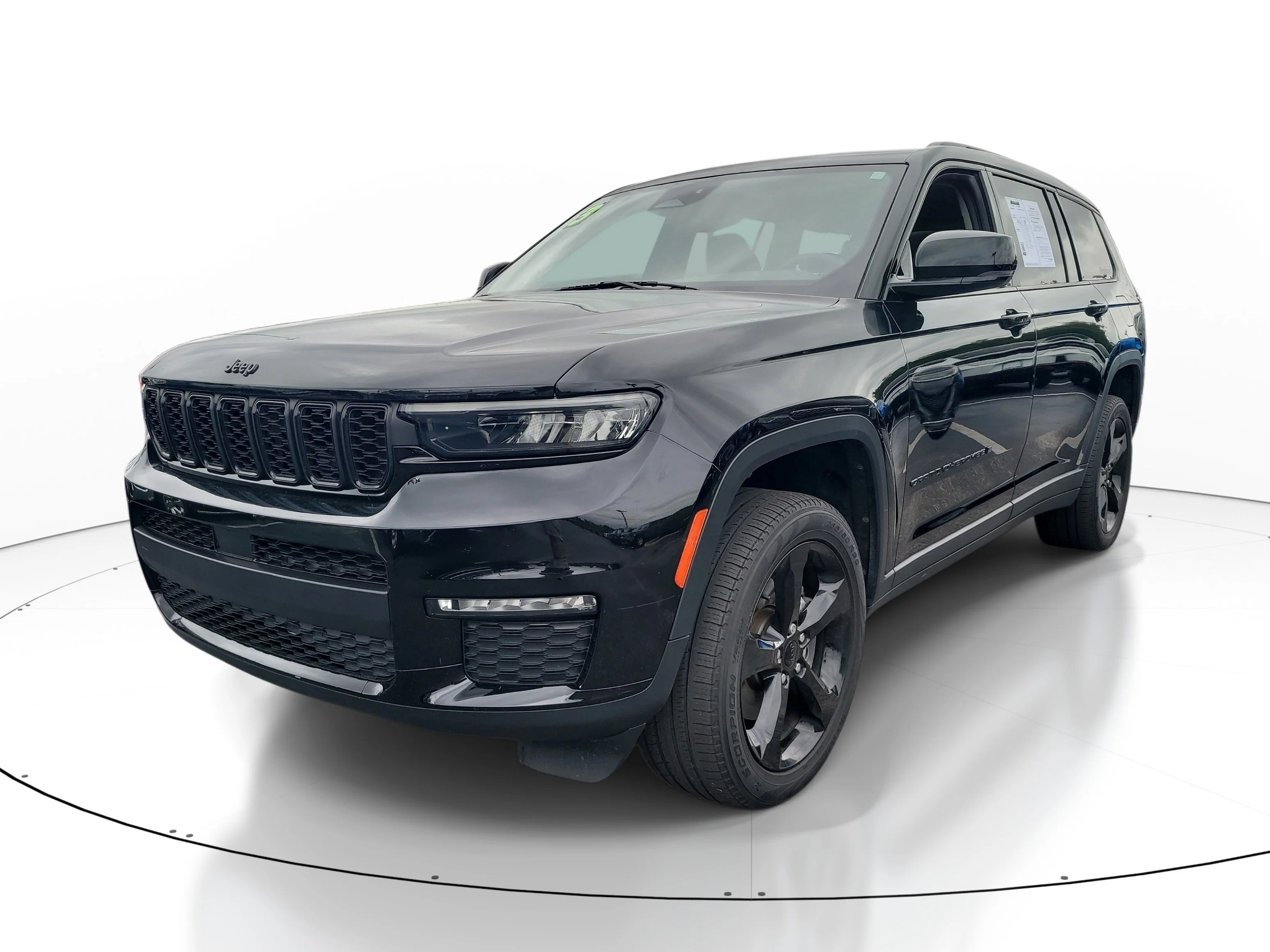 Used 2023 Diamond Black Crystal Pearlcoat Jeep Limited image 3