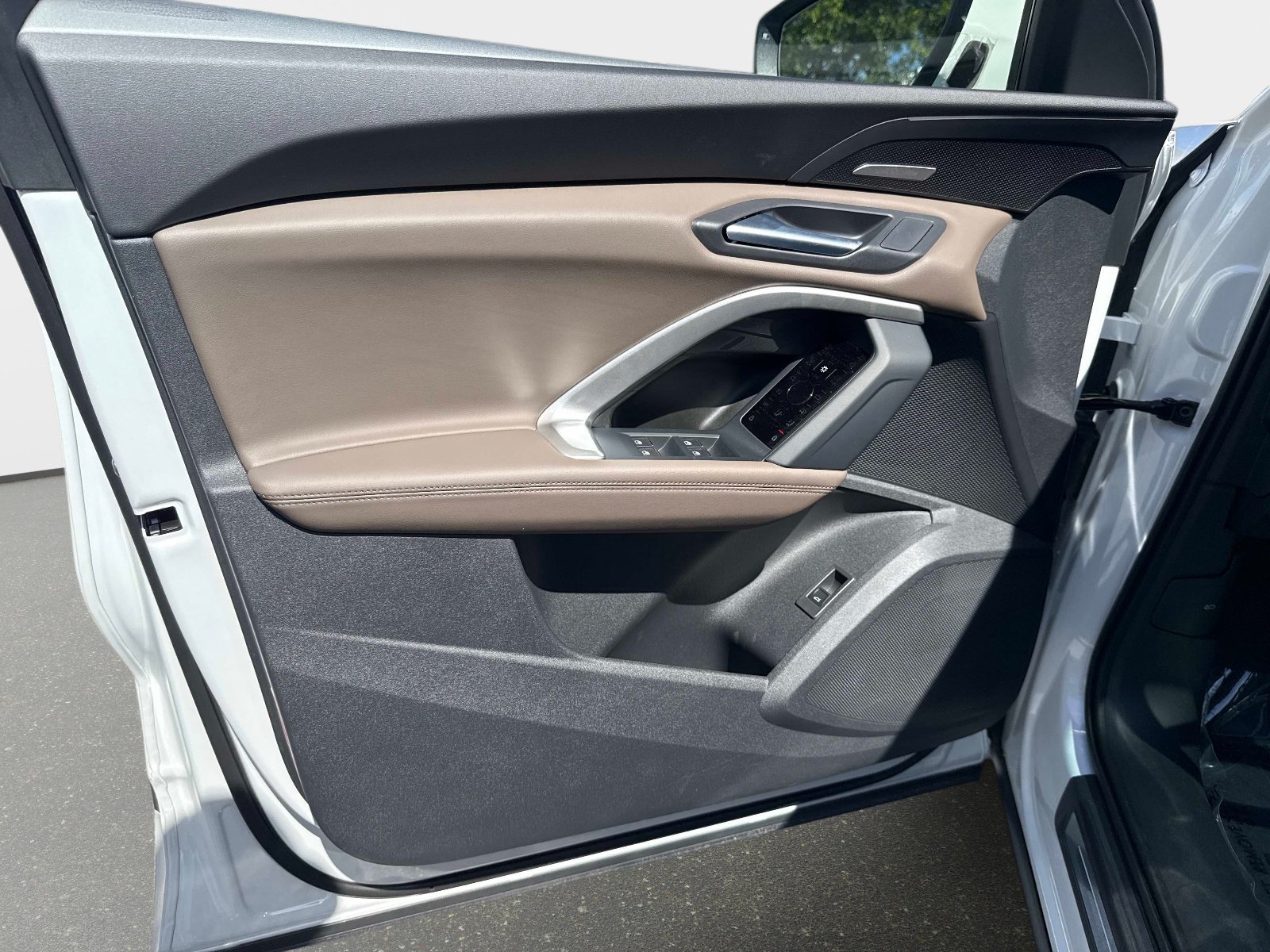 New 2026 Glacier White Metallic Audi Premium Plus image 16