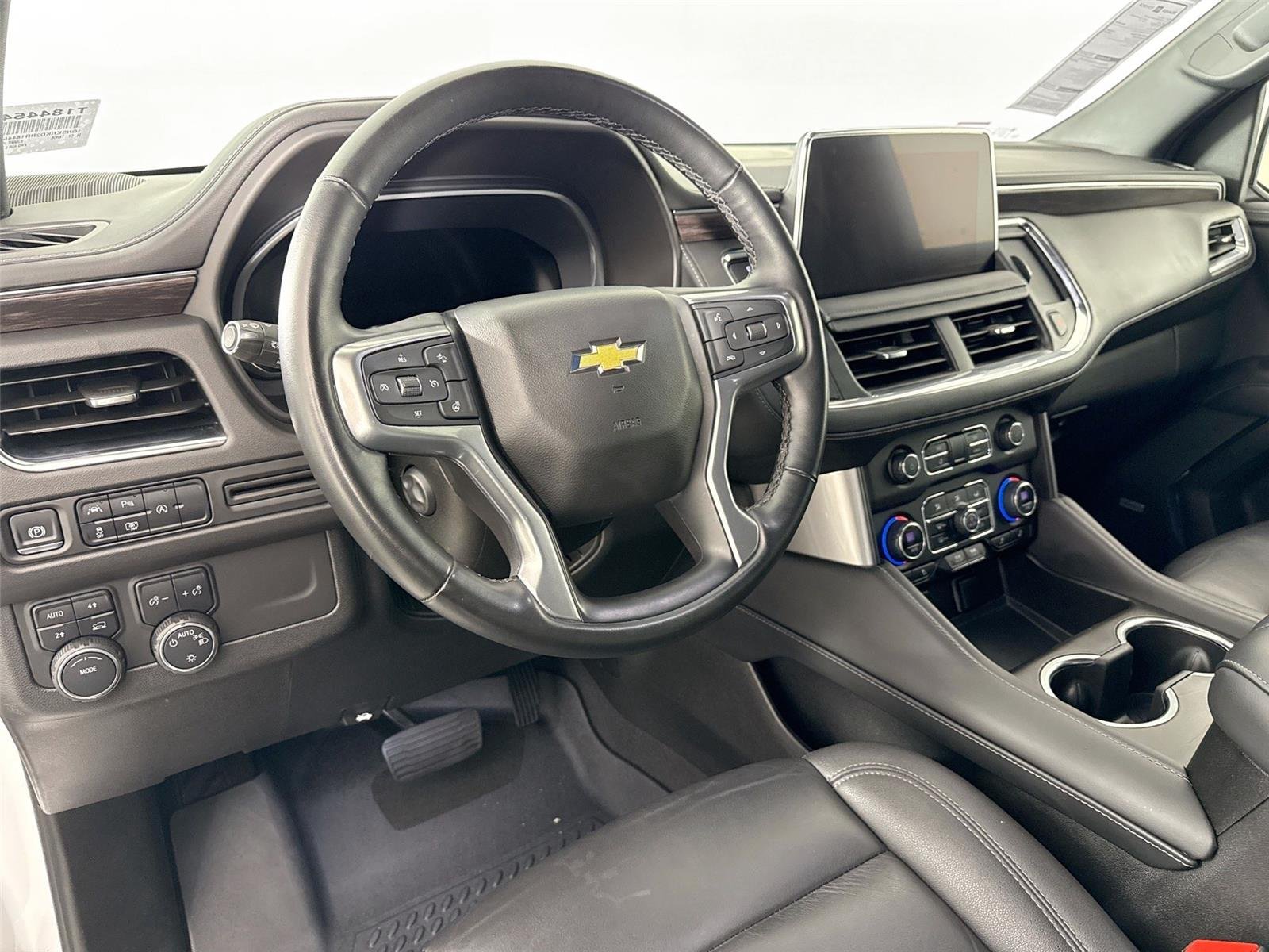 Used 2024 Summit White Chevrolet LT image 4