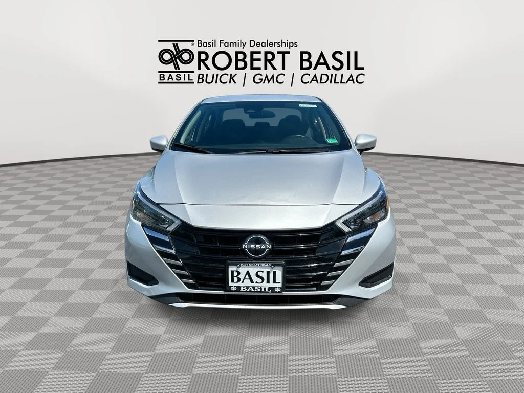 Used 2025 Silver Nissan 1.6 SV image 3