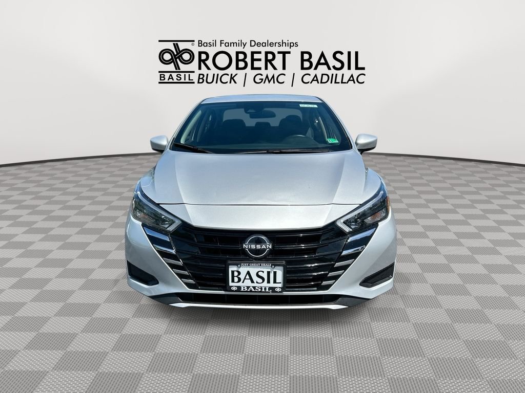 Used 2025 Silver Nissan 1.6 SV image 3