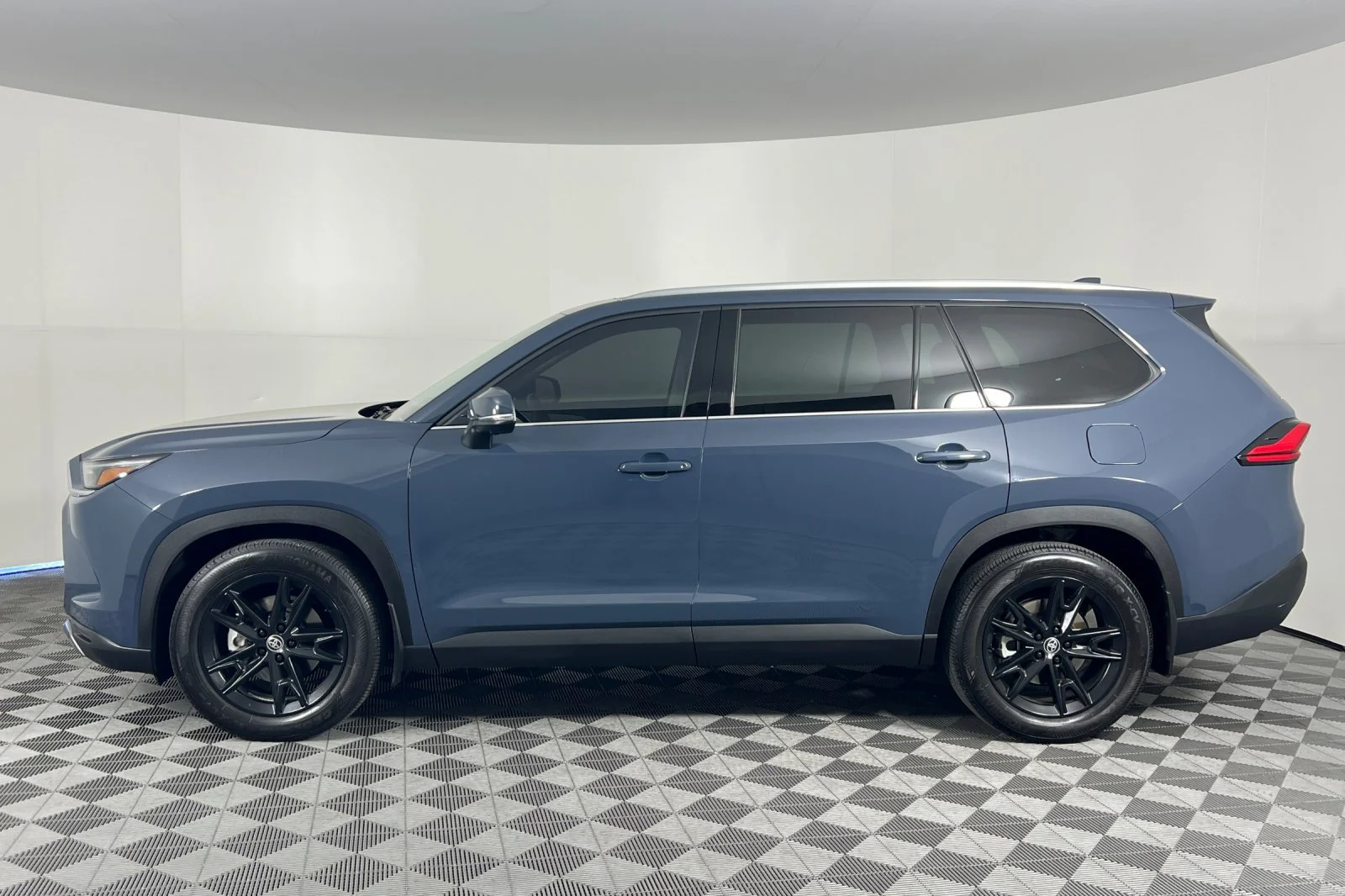 Certified Used 2024 Storm Cloud Toyota Platinum image 6