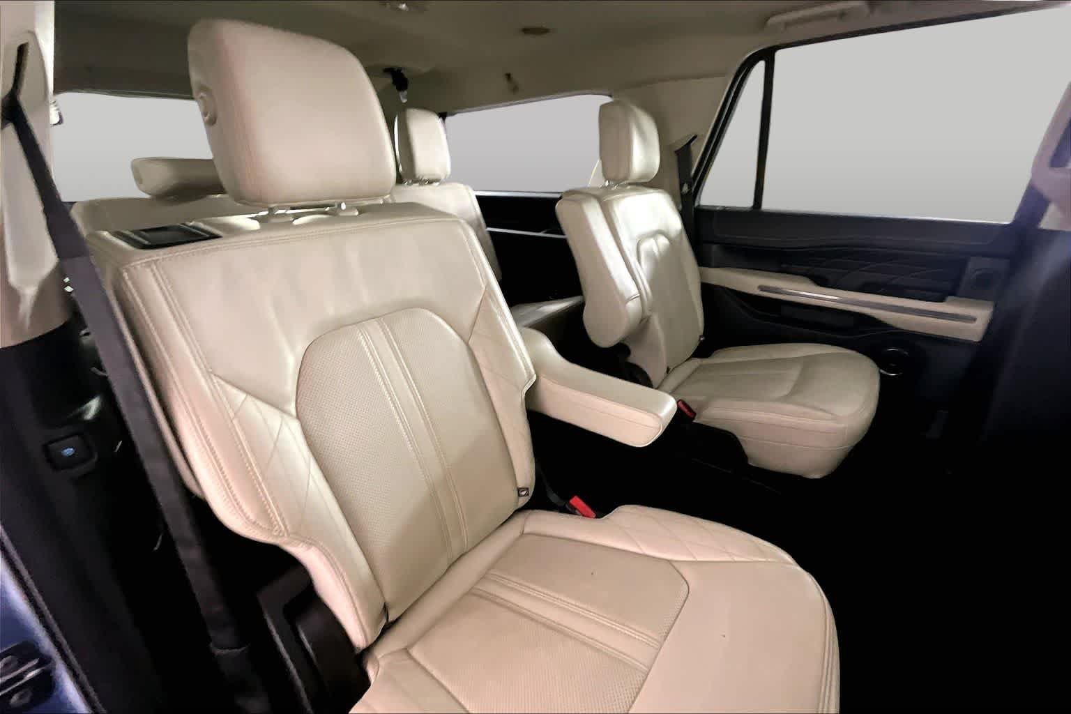 Used 2019 Blue Ford Platinum image 20