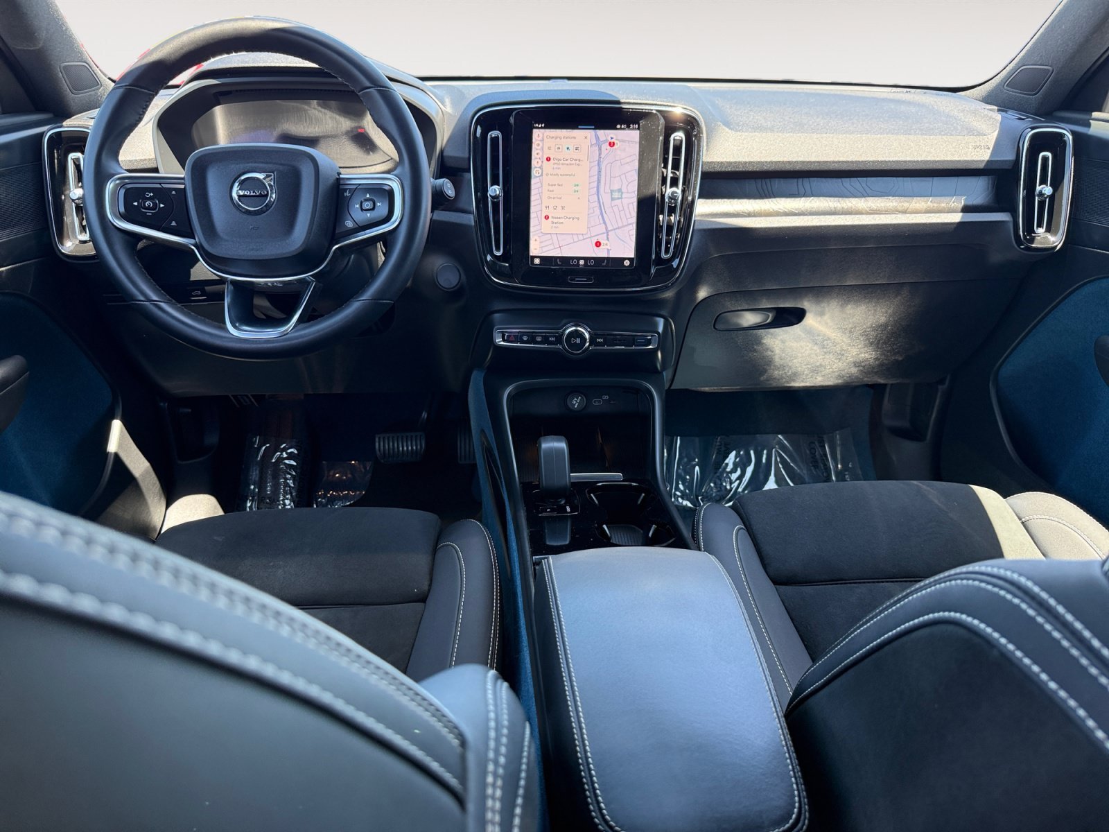 Used 2023 Blue Metallic Volvo Twin Plus image 15