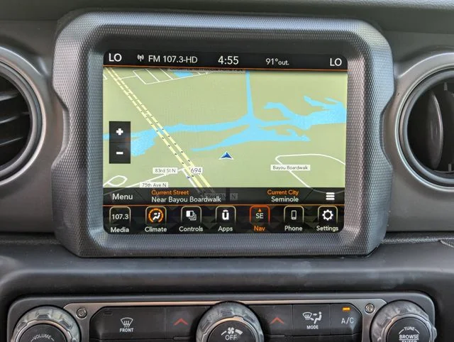 Certified Used 2022 Silver Jeep Unlimited Sport S image 25