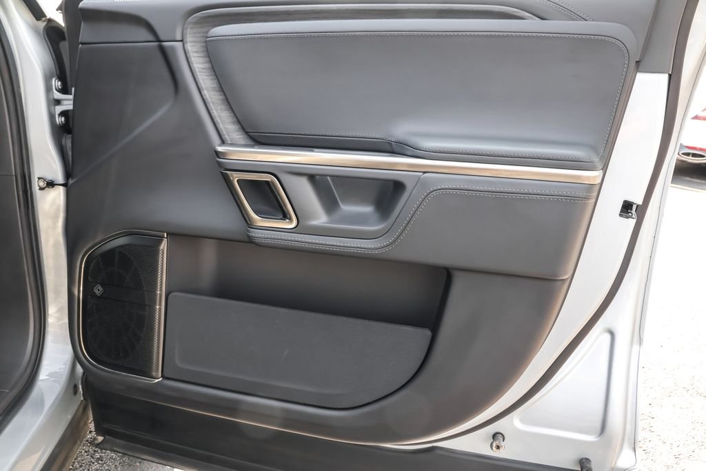 Used 2024  Rivian Adventure Dual Motor Max Pack image 39