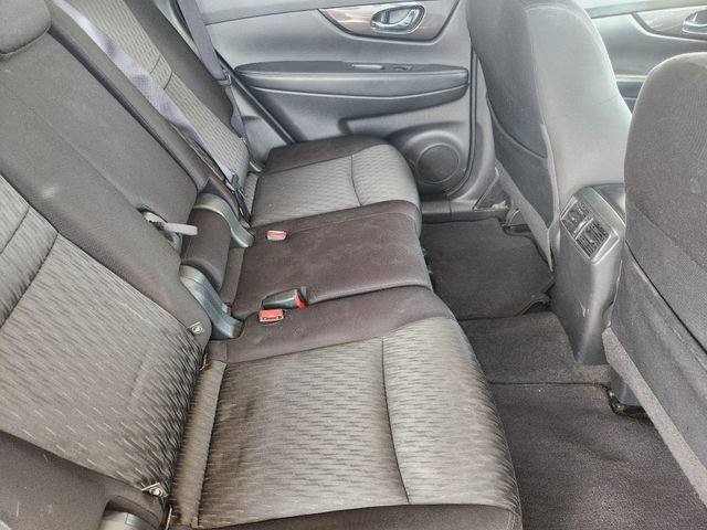 Used 2019 Gray Nissan SV image 31