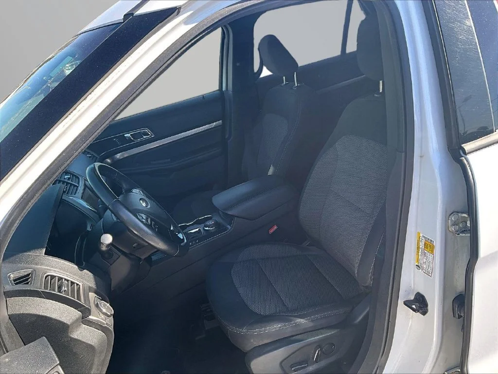 Used 2019 White Ford XLT image 26