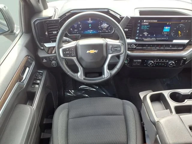 Used 2026 Black Chevrolet LT image 4