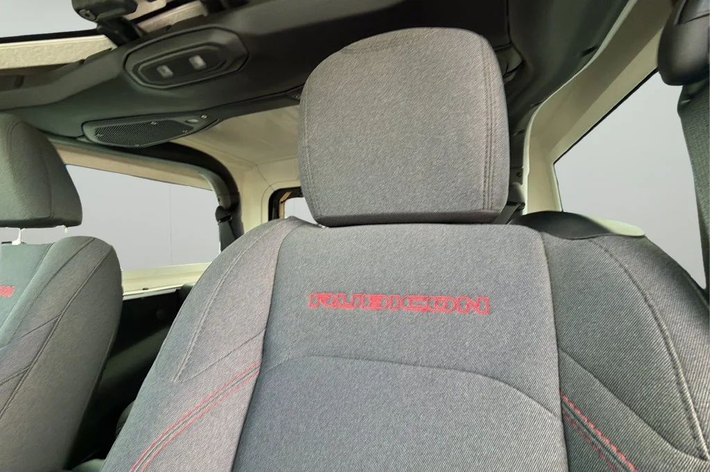 Used 2025 White Jeep 2-Door Rubicon 4x4 image 32