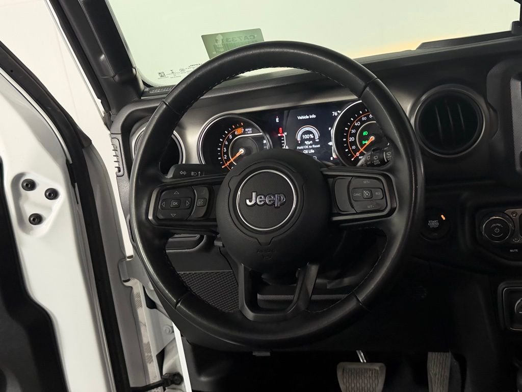 Used 2022 White Jeep Unlimited Sport S image 14