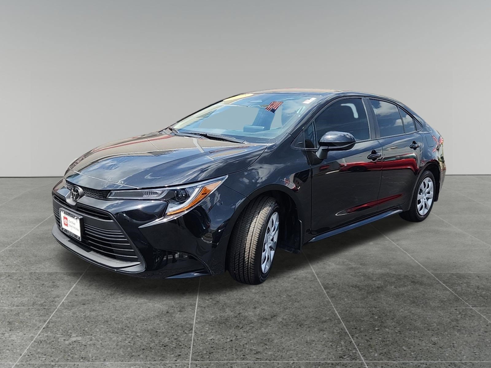 Certified Pre-Owned 2025 Toyota Corolla LE 4D Sedan in Oak Lawn