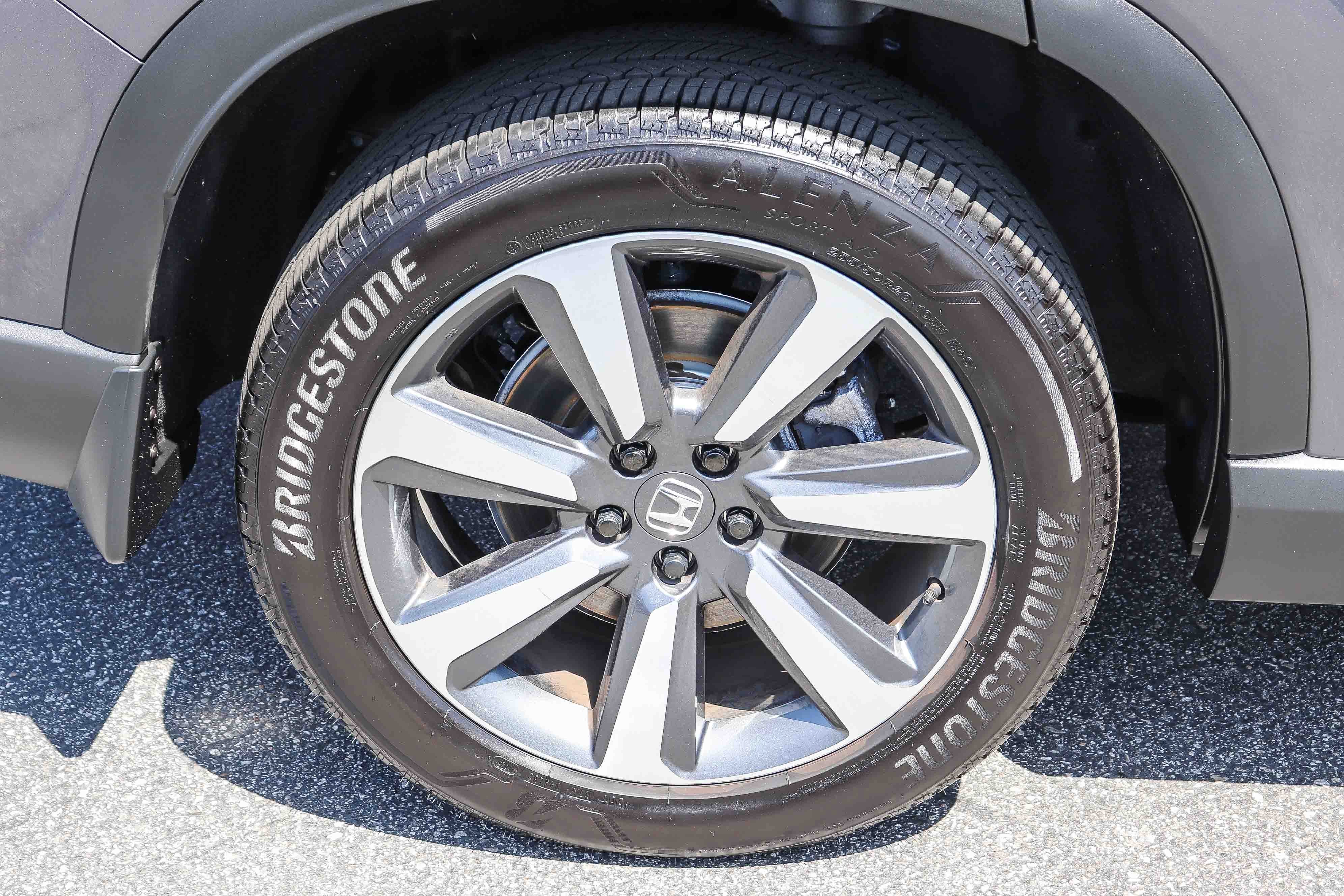 2025 Honda Pilot Touring - Photo 8