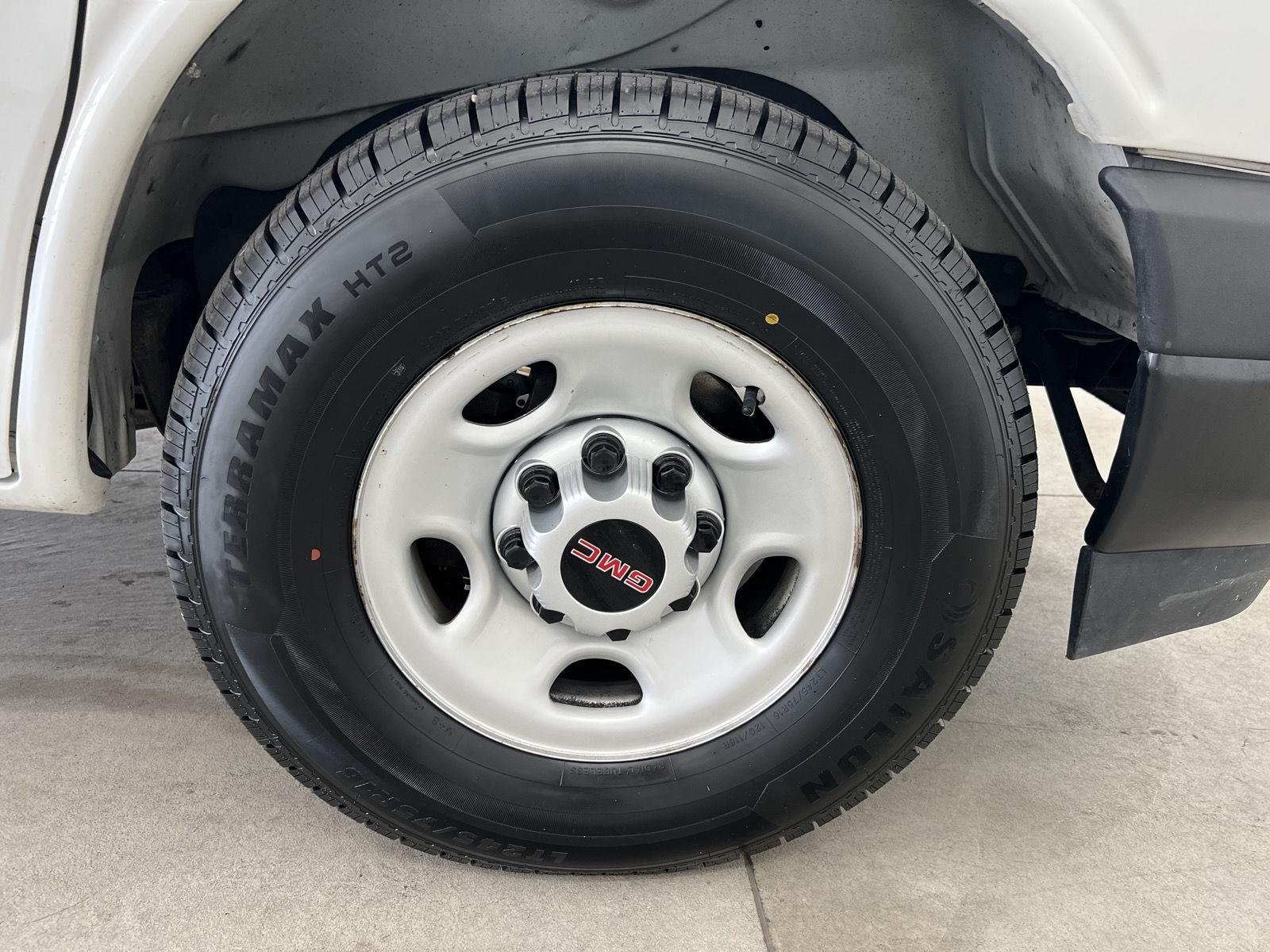 Used 2018 Summit White GMC Work Van image 8