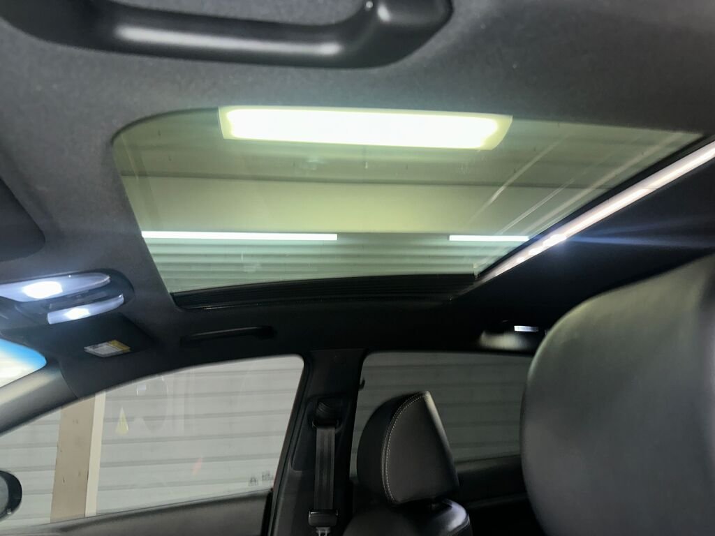 Certified Used 2022 Hyper Red Kia SX Turbo image 7