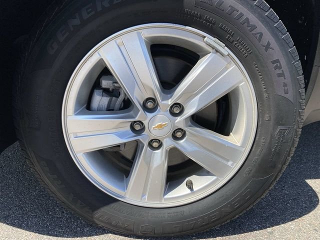 Used 2018 Silver Chevrolet LS image 10