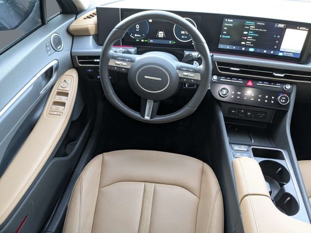 Used 2025 Black Hyundai Limited image 15