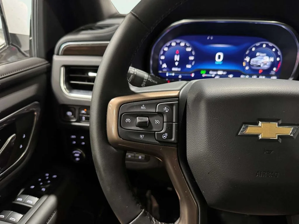 Used 2024 Summit White Chevrolet High Country image 15