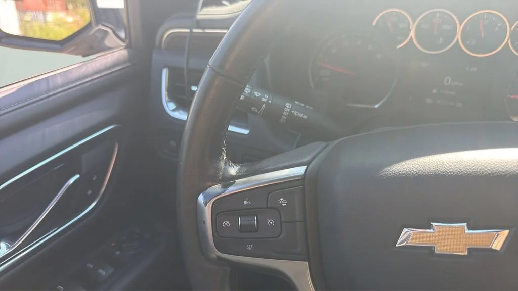 Used 2021 SUMMIT WHITE Chevrolet LT image 34