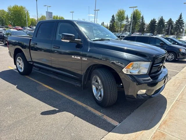 Used 2010 Black Ram Sport image 1