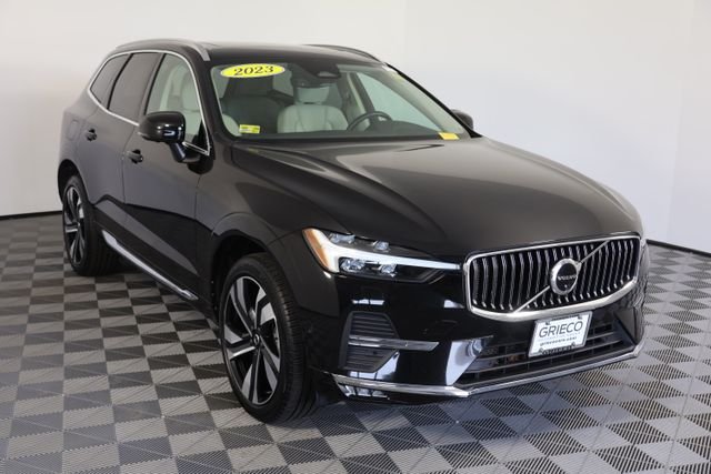 2023 Volvo XC60 B5 Plus Bright Theme AWD's photo