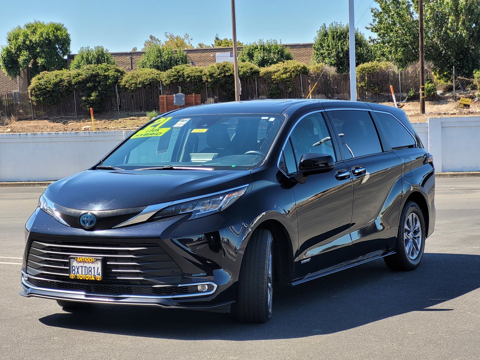 Used 2021  Toyota XLE image 8