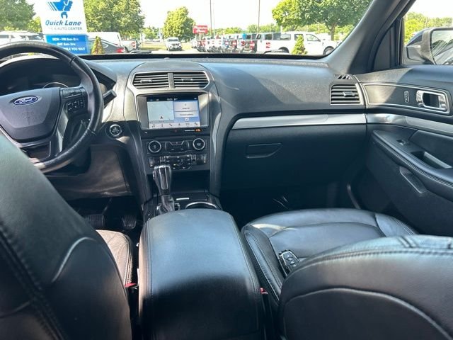 Used 2018 Gray Ford XLT image 14