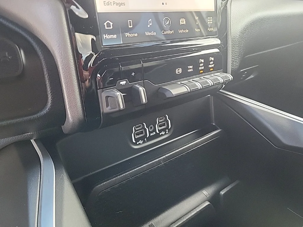 Used 2024 Silver Ram Big Horn image 12