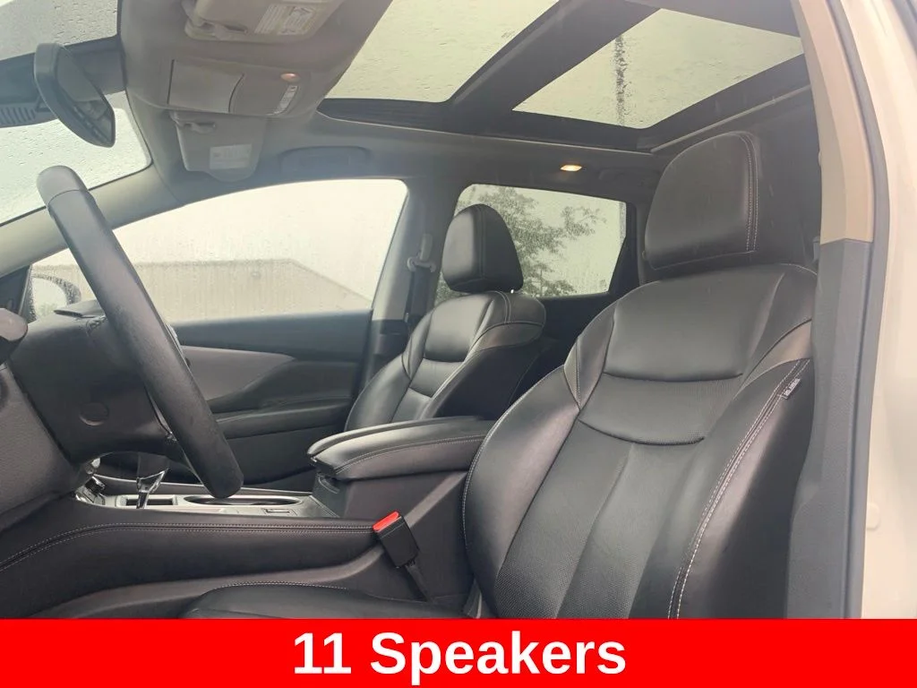 Used 2020 White Nissan SL image 10