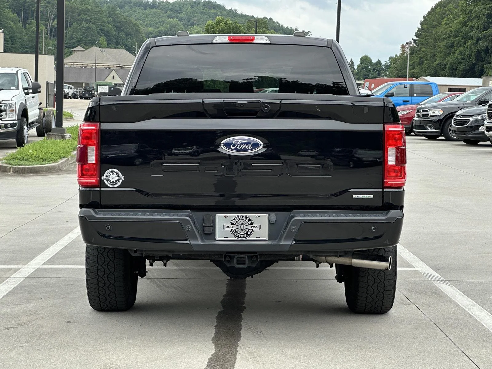 Used 2022 Agate Black Metallic Ford XLT image 6
